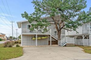 Fish On - Channel Home Steps To The Beach