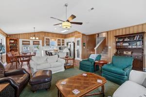 Fish On - Channel Home Steps To The Beach