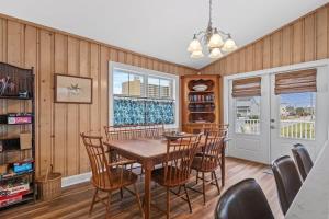 Fish On - Channel Home Steps To The Beach