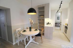 Nowolipie 31 - Bezpłatny parking - free parking - Better Rental