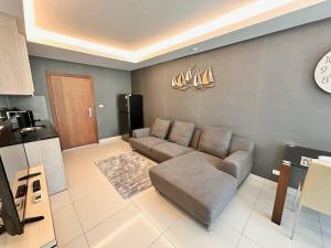 FANTASTIC VIEW 1 Bed in Laguna Beach Resort 2.