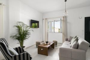 Conte Marco Sunny Garden Home