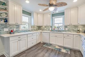 Family - Mitchell House