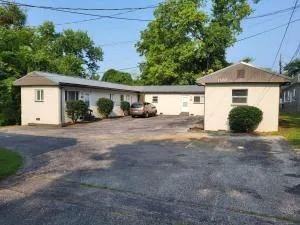 Charming 1BR Efficiency Apt Near TTU & Downtown - Silver Point