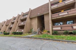 2-bed, 1-bath apartment near I-24, Great location