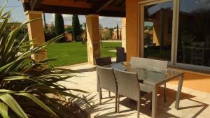 Villas Villa spacieuse a Cavaillon avec piscine privee : photos des chambres