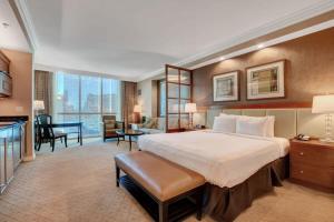 MGM Signature-21-703 Strip View Jacuzzi Studio