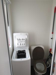 MH 472 TOUT CONFORT de 36M2 3 chambres 1 salle de bain idéalement situé dans camping 4 étoiles