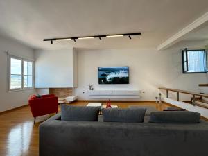 S&F Luxury Apartment