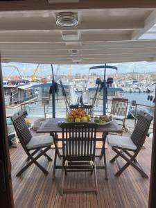 Boat & Breakfast Alicudi img43