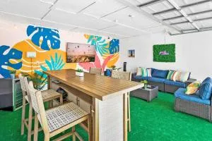 Heated Pool Costa Rica Style Sleeps 10 Steps to Sand, Dogs OK - Usina Beach