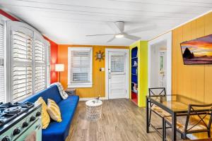 Marvelous Mermaid Bungalow, Dog-Friendly Downstairs Apt in Prime Vilano Beach