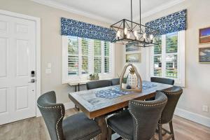 Lincolnville Luxe Upscale Home in Heart of St Aug