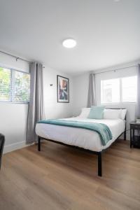 5BR HotTubPoolTableMiniGolf 7 min to Wynwood