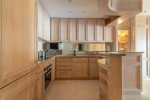 C096-Apt overlooking the Old Port the view is magical