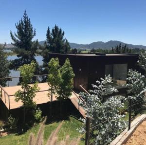 Casa Bosque Vista Hermosa al Lago Rapel
