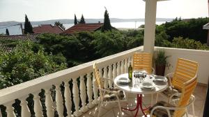 35 meters from sea Apartment Keser and House