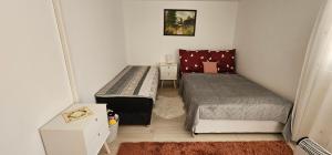 SZŐLŐFÜRT-FA-HÁZ VÁSÁROSNAMÉNY-GERGELYIUGORNYA