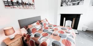 Large Room at The Burford Hideaway