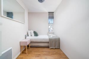 City of London - Lovely Two Bedroom Apartment