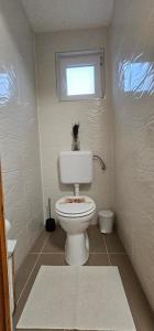 SZŐLŐFÜRT-FA-HÁZ VÁSÁROSNAMÉNY-GERGELYIUGORNYA