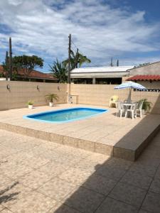 Casa com piscina em Guaratuba