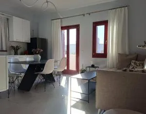 Serene 3BR Hideaway in Naxos! - Vívlos