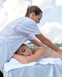 Villa Luxuosa - Condomínio Beira Mar - Costa Verde Tabatinga - Caraguatatuba - Com equipe diária