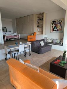 Colourful Apartment ! View ! Free Parking