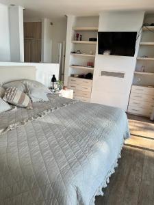 Casa Bosque Vista Hermosa al Lago Rapel