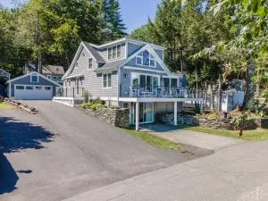 Picturesque Lakefront Retreat at Spofford Lake, Sleeps 10 - East Dummerston