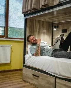 Hostel,halal - Tokmok