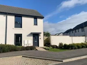 2 Boathouse Terrace - Saint Eval