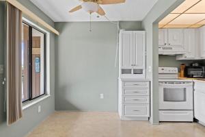 Comfy Waterfront Condo at Tennisplace Sanibel