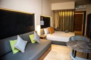 Luxury Condo with private plunge pool