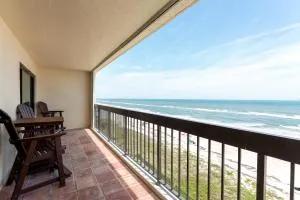 Luxury, Direct Oceanfront Unit and Balcony, Southeast Corner, Heated Pool, Garage Parking - Ormond-by-the-Sea