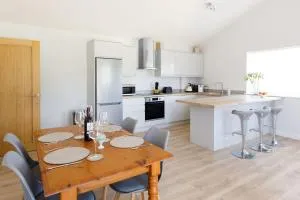 Countryside Bungalow for 4 Close to Beaches - Sidlesham