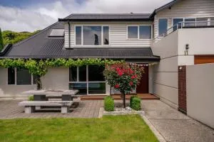 Lakeside Premier - Glendhu