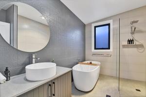 Best Nest on March Cosy Home in CBD Firepit