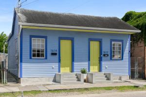 Stylish Creole Cottage 1 BD Home Central Location