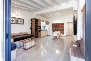 Wineland Logde East 4Pax. - by Inside