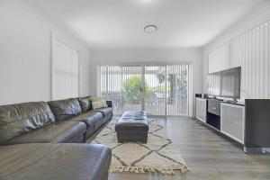 The Family Retreat - Near Mt Panorama & Racecourse