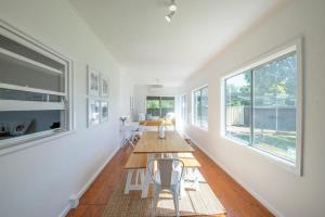 Cobbora Cottage - Sleek & Stylish, Near Hospital