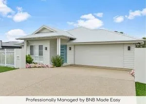 White Haven - Luxe Abode, Firepit, Mountain Views - Molong