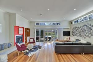 Art House on Anson - Artistic Haven, Spa, Pets