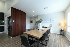 Luxe on Lincoln - Close to Zoo, Rejuvenating Pool