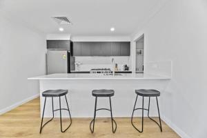 Cosy on Curran - CBD Escape, EV Plug, Firepit