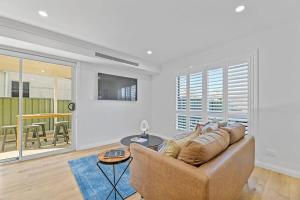 Cosy on Curran - CBD Escape, EV Plug, Firepit