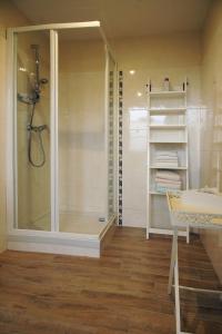 B&B / Chambres d'hotes La Cense - Ferme des Tilleuls : Chambre Quadruple Deluxe