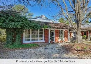 The Garden Flat - Mayfield Vineyard Orange - Lucknow